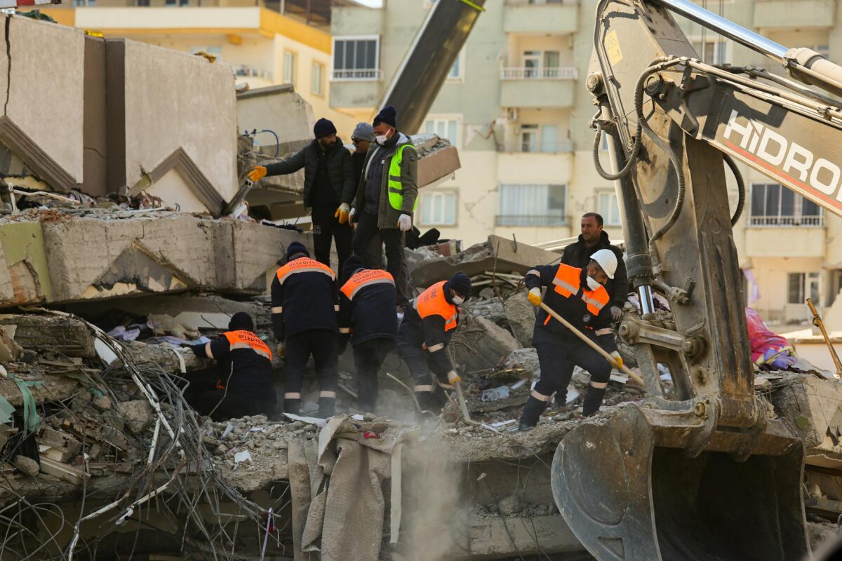 Lời mở đầu: Nguy cơ tiềm ẩn khi thi công xây dựng